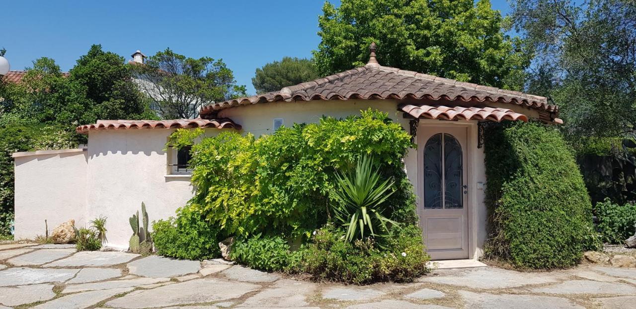Studio villa château Currault Mougins Extérieur photo