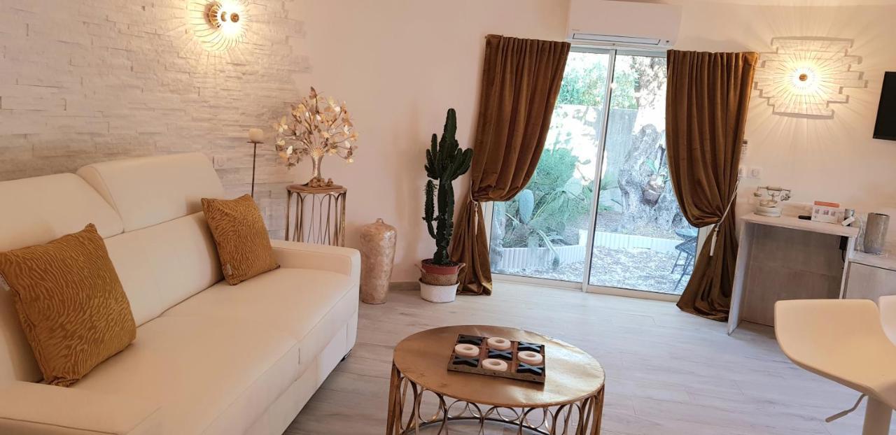 Studio villa château Currault Mougins Extérieur photo