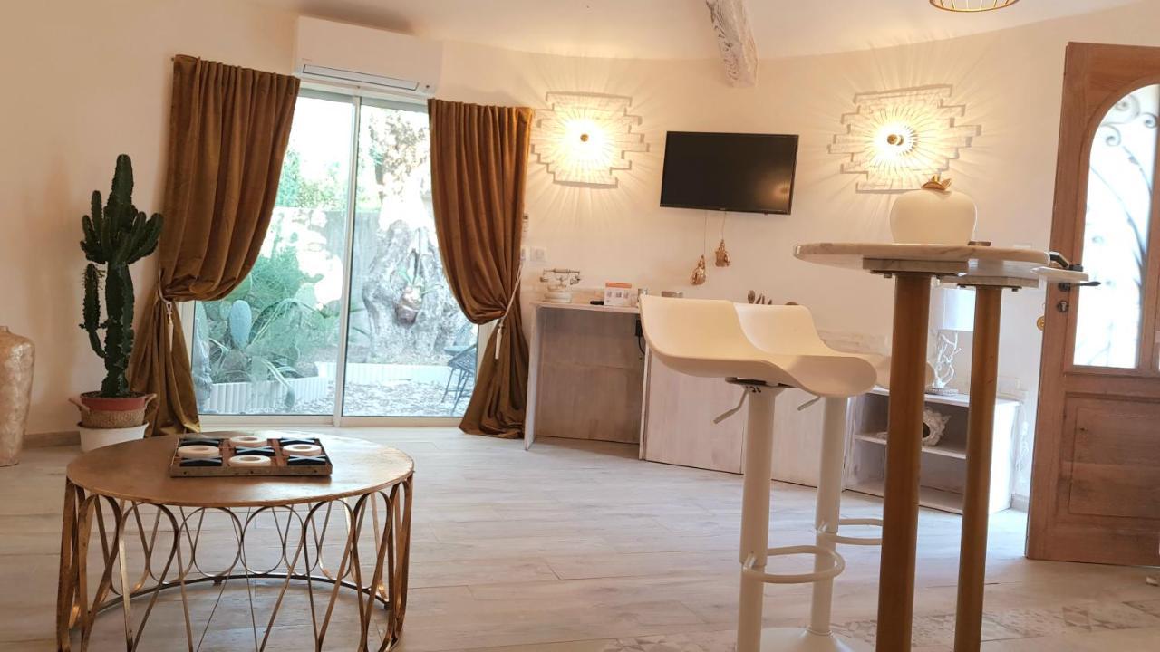 Studio villa château Currault Mougins Extérieur photo
